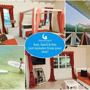  Holiday home Surfer's Paradise Retreat - Gated Community Townhouse For Surfers & Families